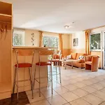 Schwalbennest Buschvitz