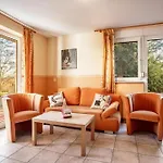 Schwalbennest * Buschvitz
